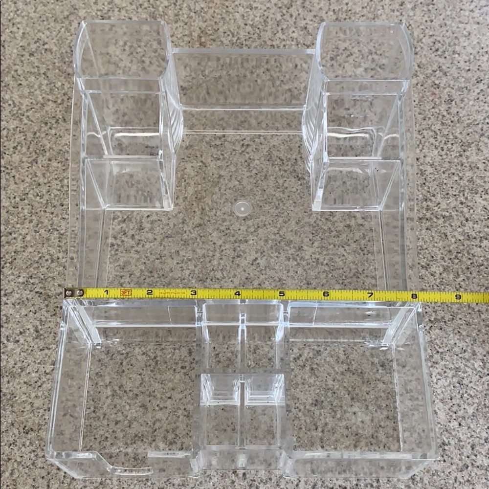 Make up acrylic organizer